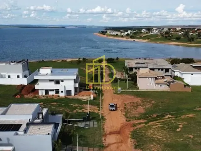 Terreno com 600m², à venda, no bairro Riviera de Santa Cristina XIII em Paranapanema