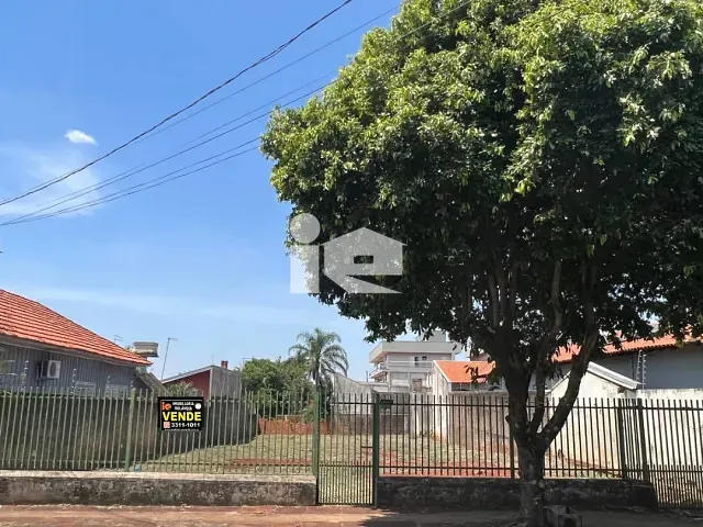Terreno com 765m², à venda, no bairro Centro em Rolândia