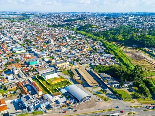 Terreno à venda, no bairro Jardim Guaraituba em Colombo