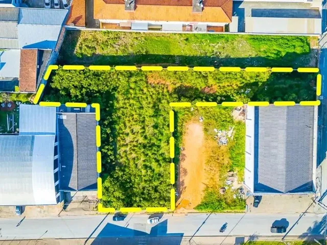 Terreno à venda, no bairro Jardim Guaraituba em Colombo