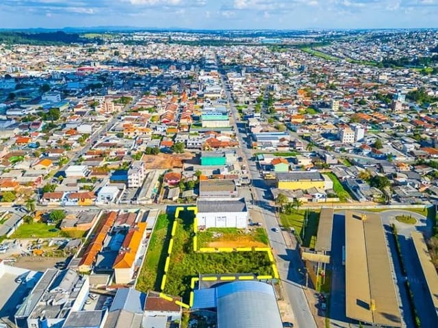 Terreno à venda, no bairro Jardim Guaraituba em Colombo