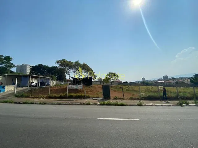 Terreno com 2000m², à venda, no bairro Vista Alegre em Taubaté