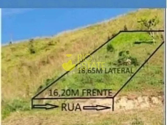 Terreno com 300m², à venda, no bairro Vale dos Pinheiros em Pinheiral