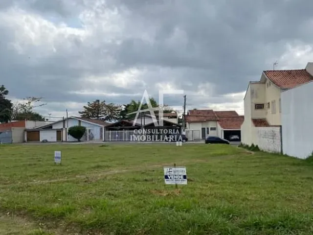 Terreno com 561m², à venda, no bairro Areão em Taubaté
