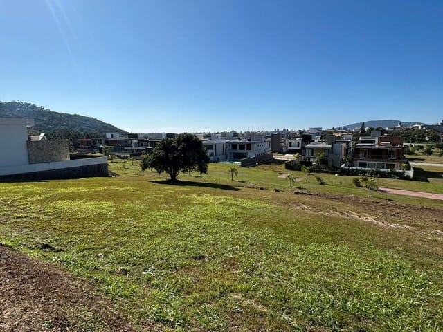 Terreno com 509m², à venda, no bairro Ingleses do Rio Vermelho em Florianópolis