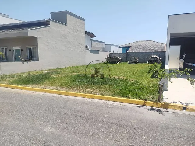 Terreno com 253m², à venda, no bairro Loteamento Pinheiros de Tremembé em Tremembé