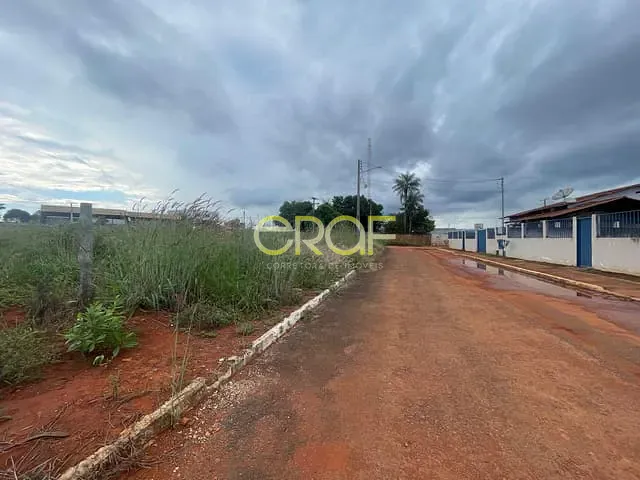 Terreno com 300m², à venda, no bairro Parque Laguna em Formosa