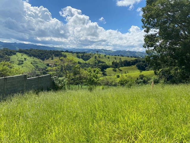 Terreno com 851m², à venda, no bairro Capela em Cambuí