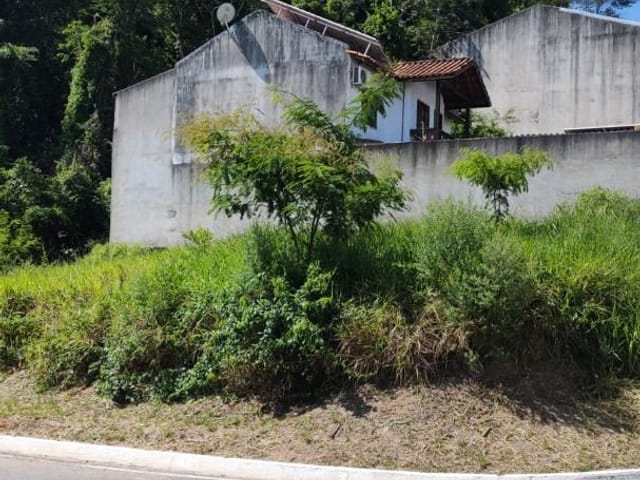 Terreno com 239m², à venda, no bairro Glória em Macaé