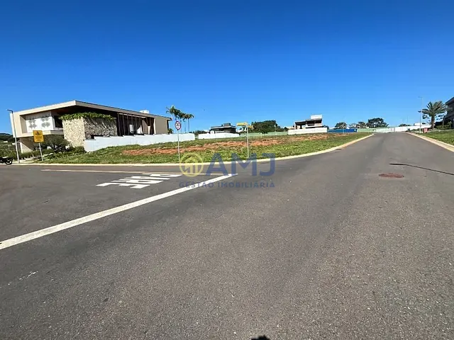 Terreno com 961m², à venda, no bairro Plateau Dor Privilege em Goiânia