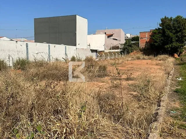 Terreno com 582m², à venda, no bairro Jardim Regina em Indaiatuba