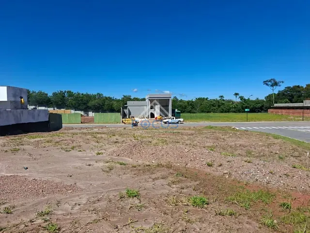 Terreno com 463m², à venda, no bairro Currupira em Jundiaí