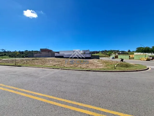 Terreno com 463m², à venda, no bairro Currupira em Jundiaí