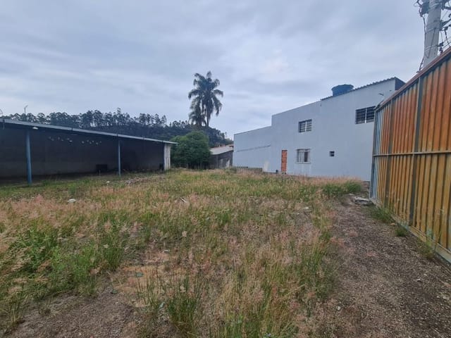 Terreno com 900m², à venda ou para alugar, no bairro Polvilho em Cajamar