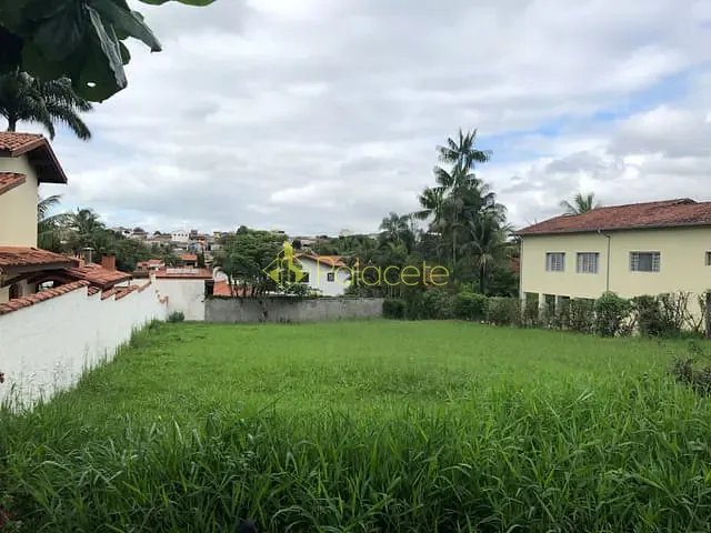 Terreno com 1083m², à venda, no bairro Socorro em Pindamonhangaba