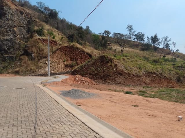 Foto do Terreno - Terreno à venda 467.66M², Nossa Senhora de Fátima, Itajubá - MG | MOHALLEM e LOPES CORRETAGEM E ADMINISTRACAO DE IMOVEIS LTDA