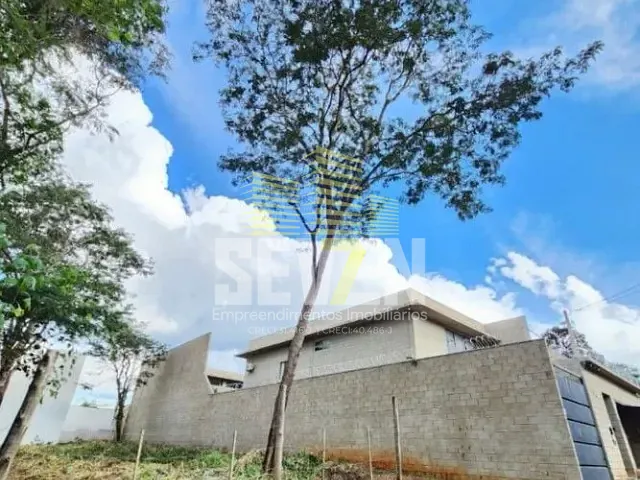 Terreno com 438m², à venda, no bairro Jardim Marabá em Bauru