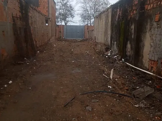 Terreno com 145m², à venda, no bairro Parque Tropical em Campos dos Goytacazes
