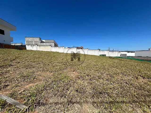 Terreno com 250m², à venda, no bairro Vale dos Cristais em Taubaté