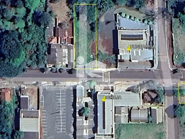 Terreno com 984m², à venda, no bairro Centro em Rolândia