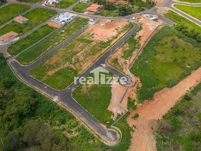 Terreno com 250m², à venda, no bairro Pires em Itapira
