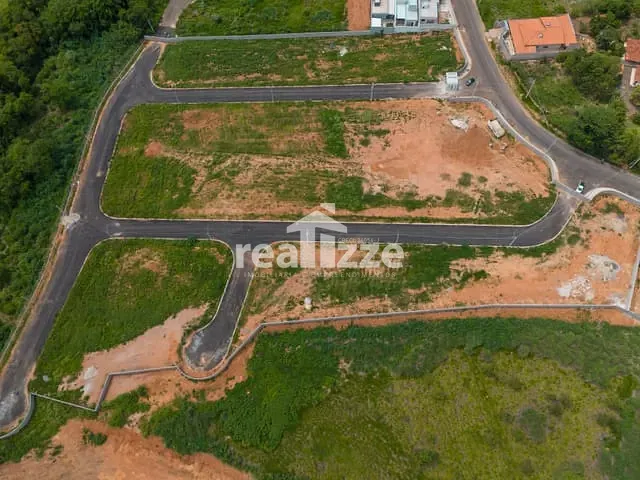 Terreno com 250m², à venda, no bairro Pires em Itapira