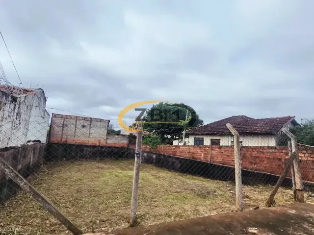 Terreno com 270m², à venda, no bairro Espanha em Londrina