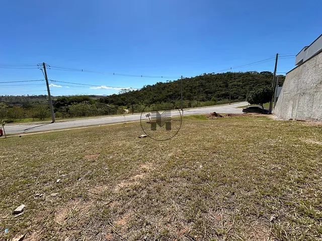 Terreno com 367m², à venda, no bairro Loteamento Residencial Fazenda Casa Grande em Taubaté