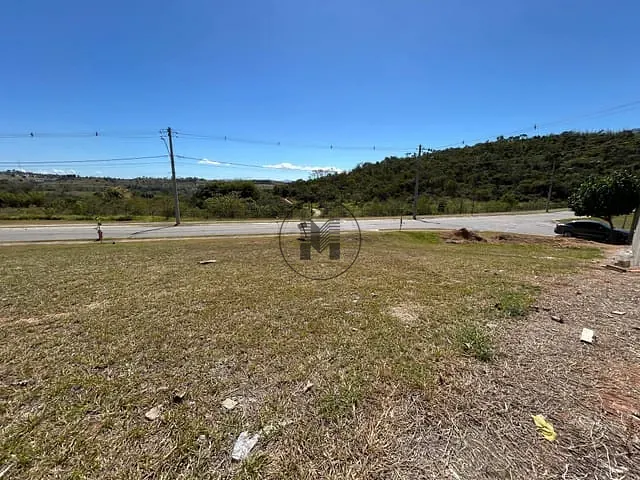 Terreno com 367m², à venda, no bairro Loteamento Residencial Fazenda Casa Grande em Taubaté