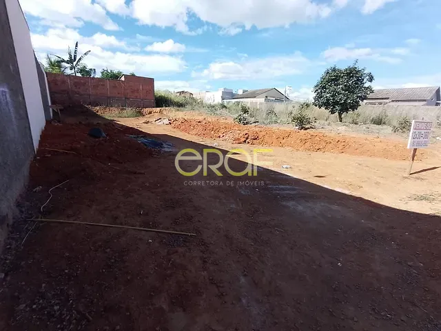 Terreno com 300m², à venda, no bairro Parque da Colina I em Formosa