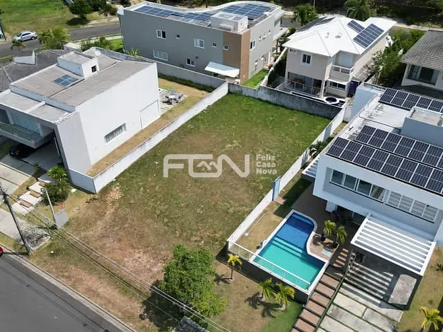 Terreno com 476m², à venda, no bairro Alphaville (Abrantes) em Camaçari