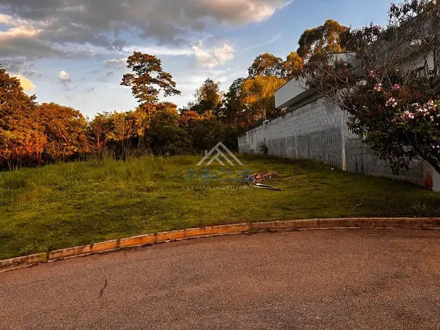 Terreno com 646m², à venda, no bairro Jundiaí Mirim em Jundiaí