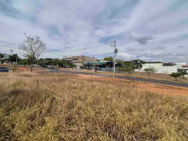 Terreno com 360m², à venda, no bairro Van Gogh em Holambra