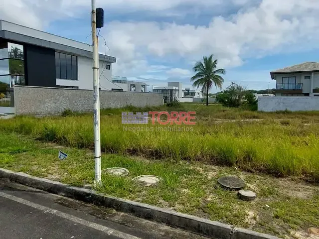 Terreno com 450m², à venda, no bairro Nossa Senhora da Vitória em Ilhéus