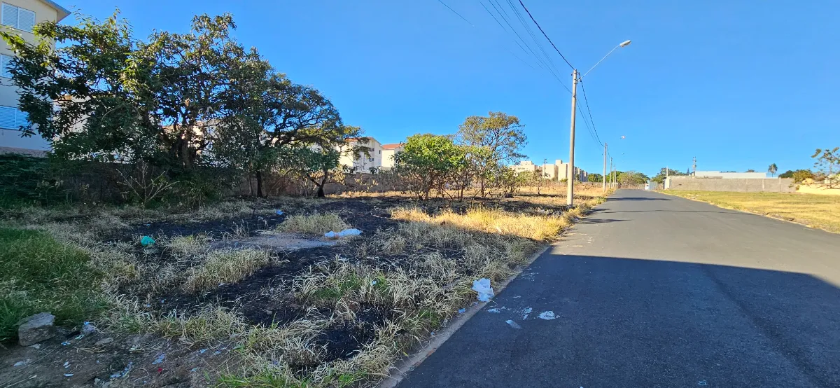 Terreno residencial para venda em Chácaras São Paulo , 195m²