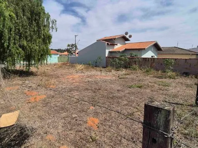 Terreno com 250m², à venda, no bairro Morada das Flores em Holambra