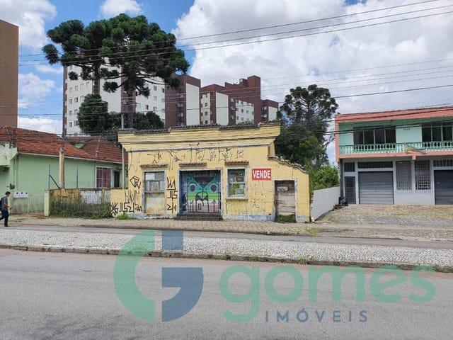 Terreno à venda, no bairro Rebouças em Curitiba