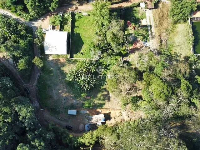 Terreno com 941m², à venda, no bairro Parque do Imbui em Teresópolis