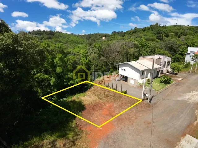 Terreno com 450m², à venda, no bairro Fragosos em Concórdia