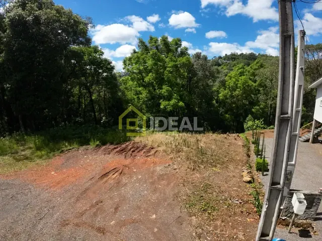 Terreno com 450m², à venda, no bairro Fragosos em Concórdia