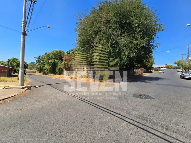 Terreno com 2160m², à venda, no bairro Vila Industrial em Bauru