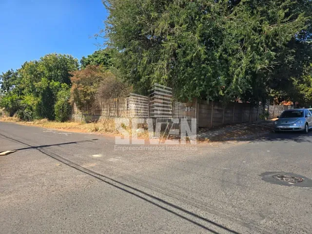 Terreno com 2160m², à venda, no bairro Vila Industrial em Bauru