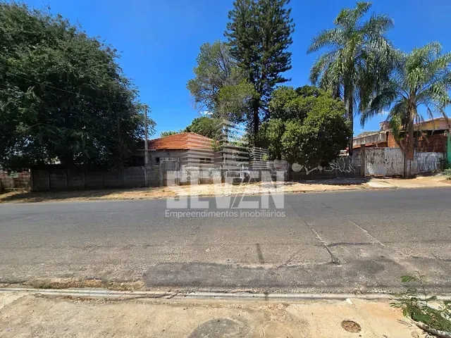 Terreno com 2160m², à venda, no bairro Vila Industrial em Bauru