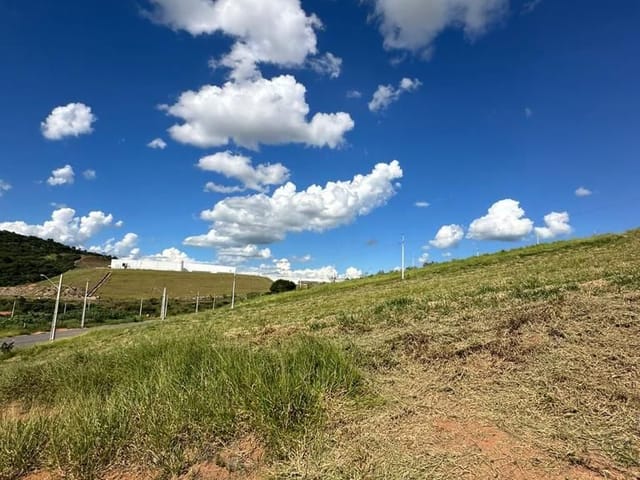 Terreno com 215m², à venda, no bairro Mirante Do Matão em Extrema
