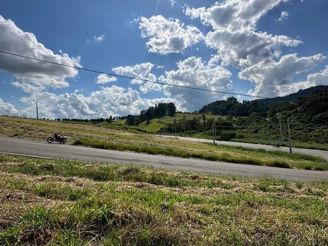 Terreno com 215m², à venda, no bairro Mirante Do Matão em Extrema