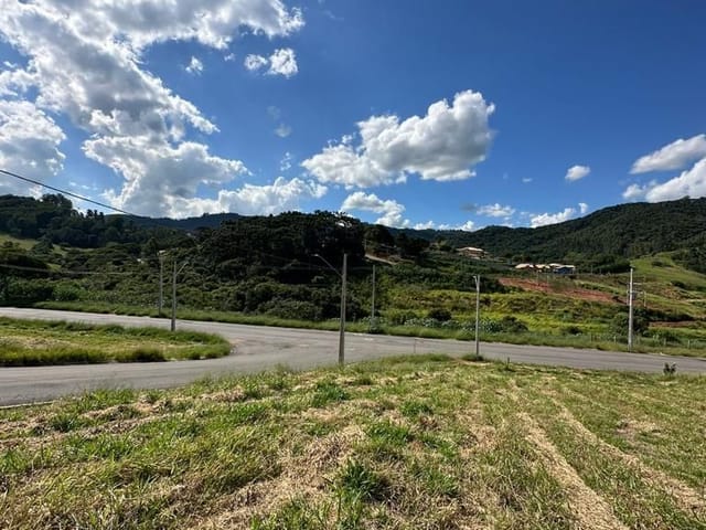 Terreno com 215m², à venda, no bairro Mirante Do Matão em Extrema