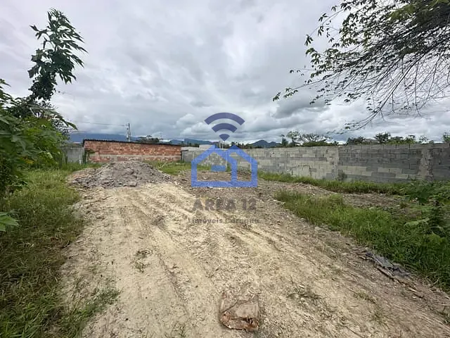 Terreno com 290m², à venda, no bairro Praia das Palmeiras em Caraguatatuba