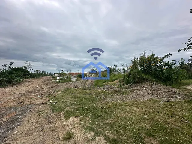 Terreno com 290m², à venda, no bairro Praia das Palmeiras em Caraguatatuba