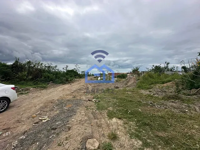 Terreno com 290m², à venda, no bairro Praia das Palmeiras em Caraguatatuba