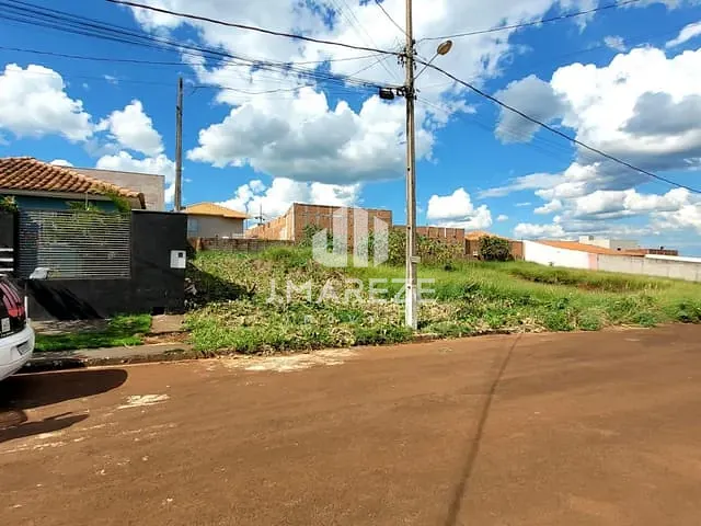 Terreno com 200m², à venda, no bairro Residencial Mega Park em Apucarana